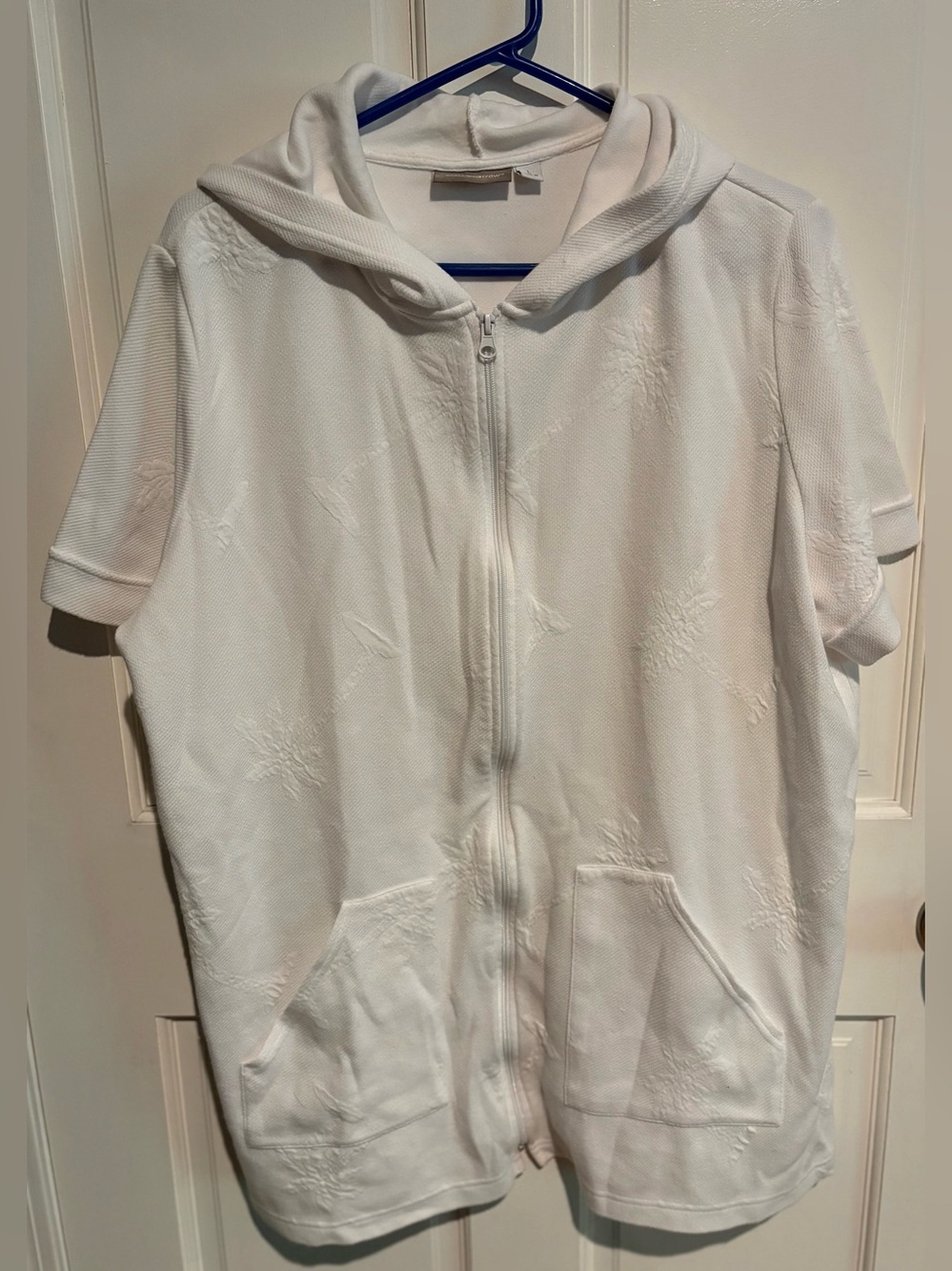 Croft and Barrow White Beach Hoodie Coverup, Palm Tree Pattern, Large